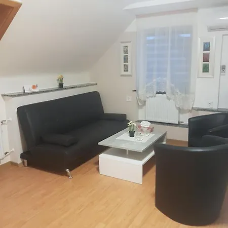 Mona Lisa 게스트하우스 3*