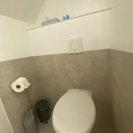 Mona Lisa Pensión 3*