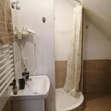 Mona Lisa Pensión 3*