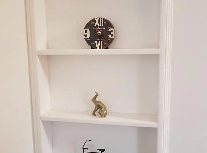 Mona Lisa ゲストハウス 3*