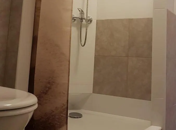 ゲストハウス Mona Lisa ベルンカステル・クース