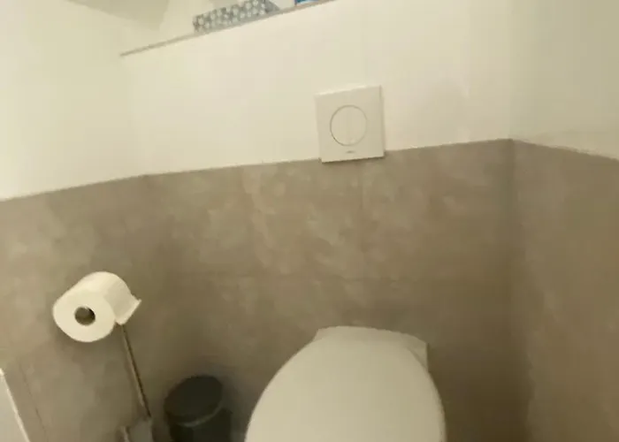 Mona Lisa ゲストハウス 3*