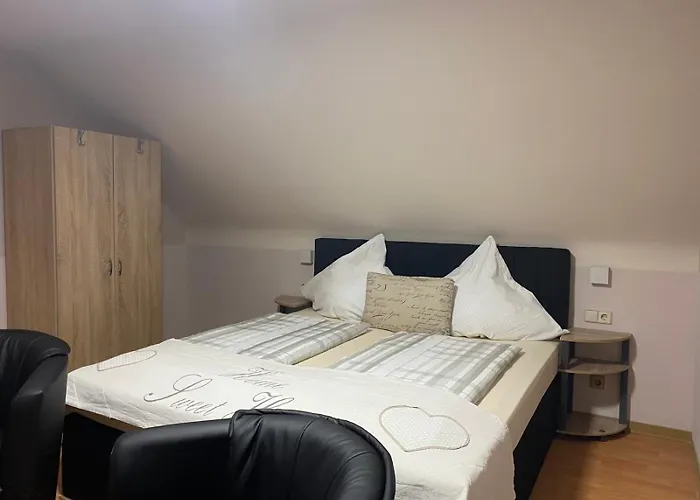 Mona Lisa ゲストハウス 3*