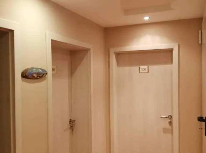 ゲストハウス Mona Lisa ベルンカステル・クース