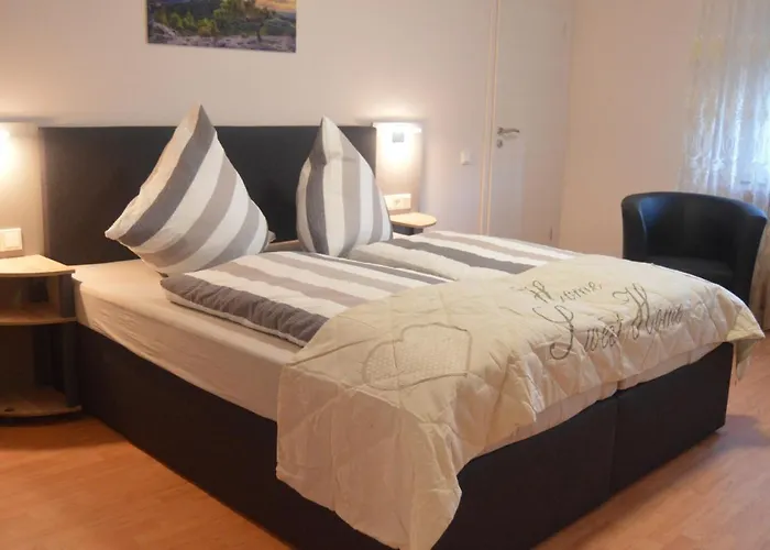 Mona Lisa ゲストハウス